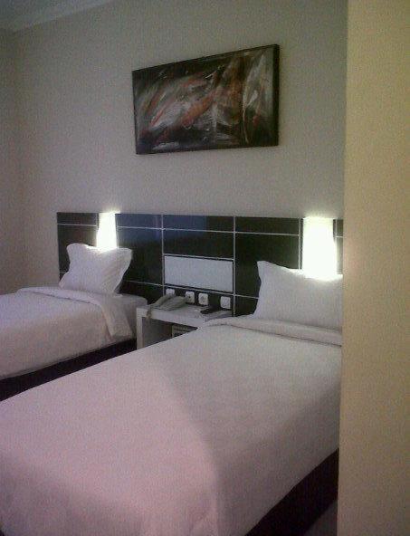 Hotel Orlen Yogyakarta Chambre photo
