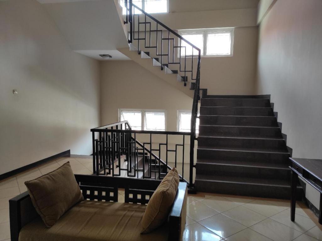 Hotel Orlen Yogyakarta Extérieur photo
