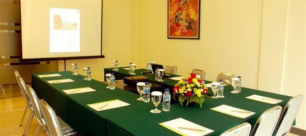 Hotel Orlen Yogyakarta Extérieur photo